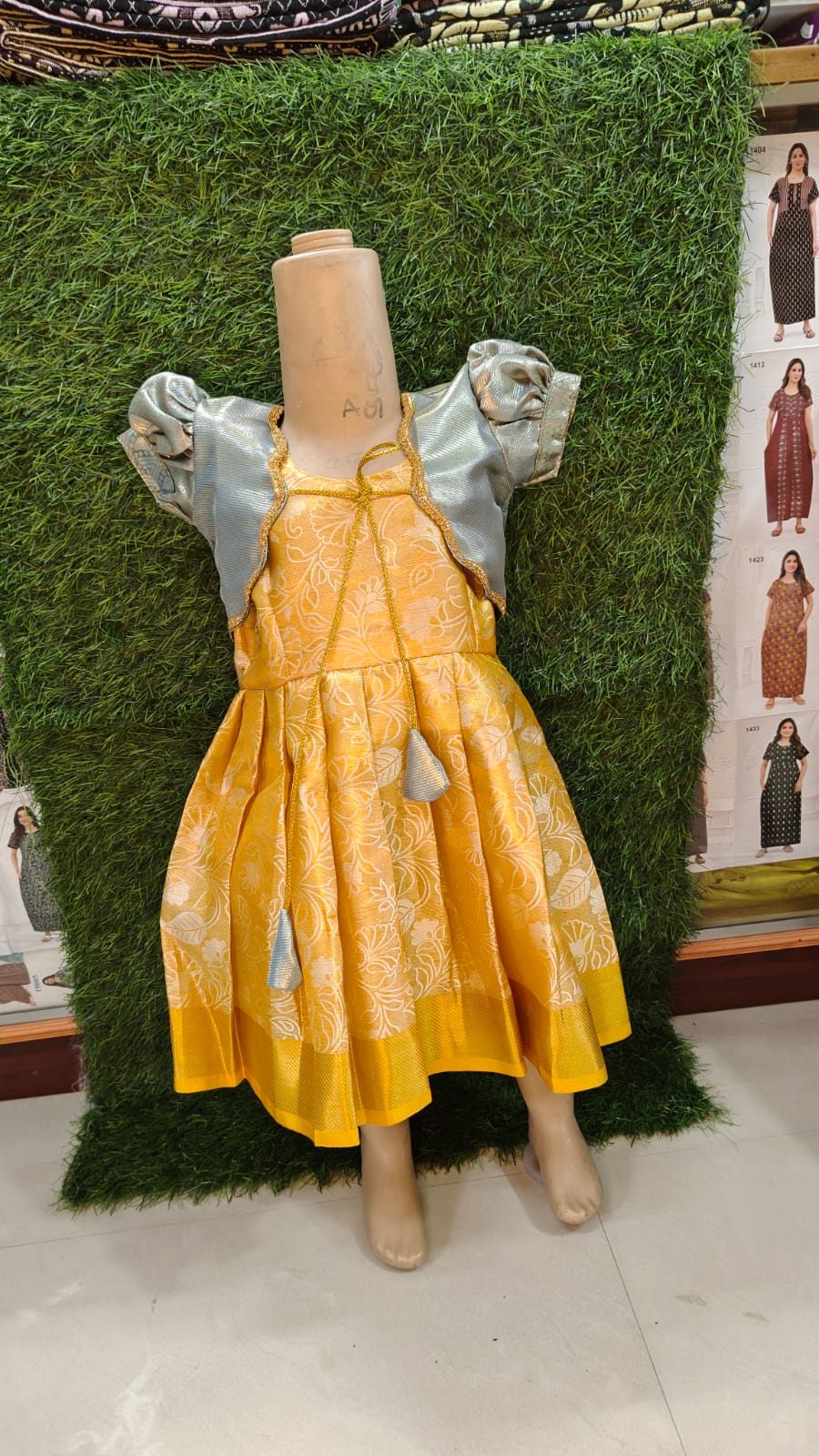 Frock With Coat Model Sleevles Frock