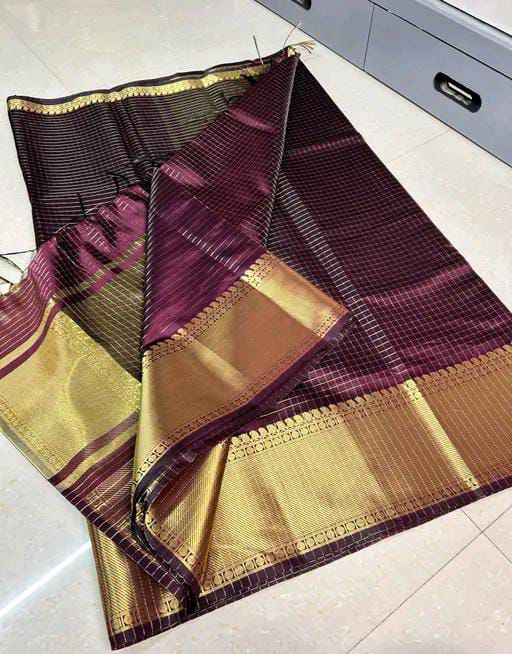 Elegant Maroon Kanjivaram Silk Saree with Rich Gold Zari Border – Traditional Wedding & Festive Wear